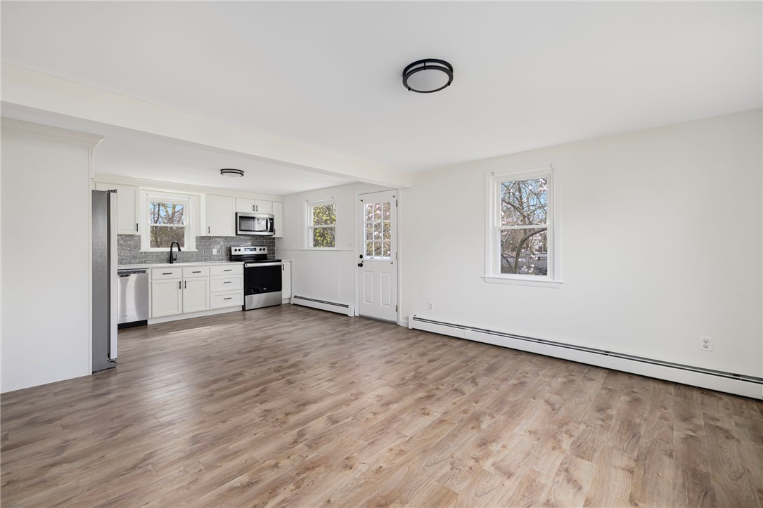 26 Limestone Street Warwick, RI 02889 - Photo 10 of 44