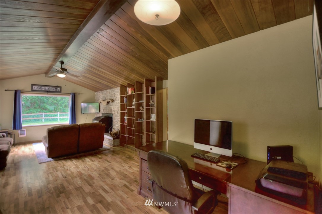 5611 Cedar Flats Road Southwest Olympia, WA 98512 - Photo 11 of 25 Gallery Image 11