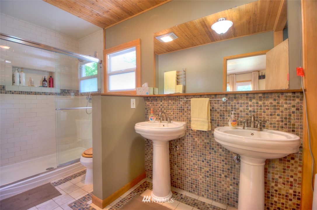 5611 Cedar Flats Road Southwest Olympia, WA 98512 - Photo 14 of 25 Gallery Image 14