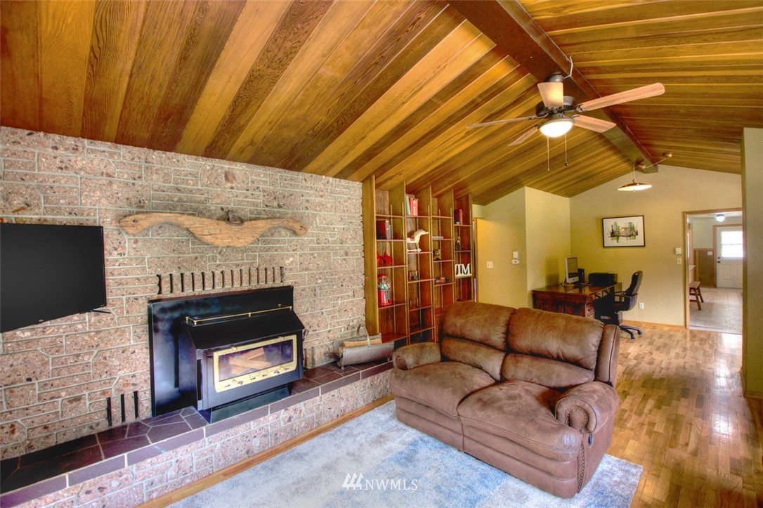 5611 Cedar Flats Road Southwest Olympia, WA 98512 - Photo 10 of 25 Gallery Image 10