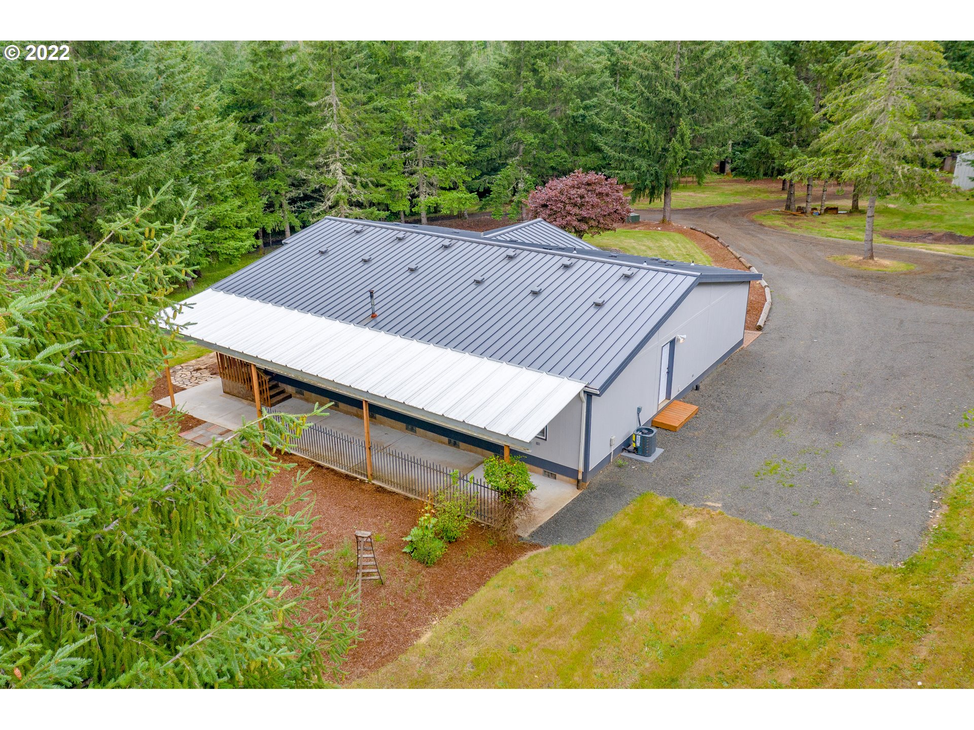 15820 May Road Dallas, OR 97338 - Photo 5 of 32