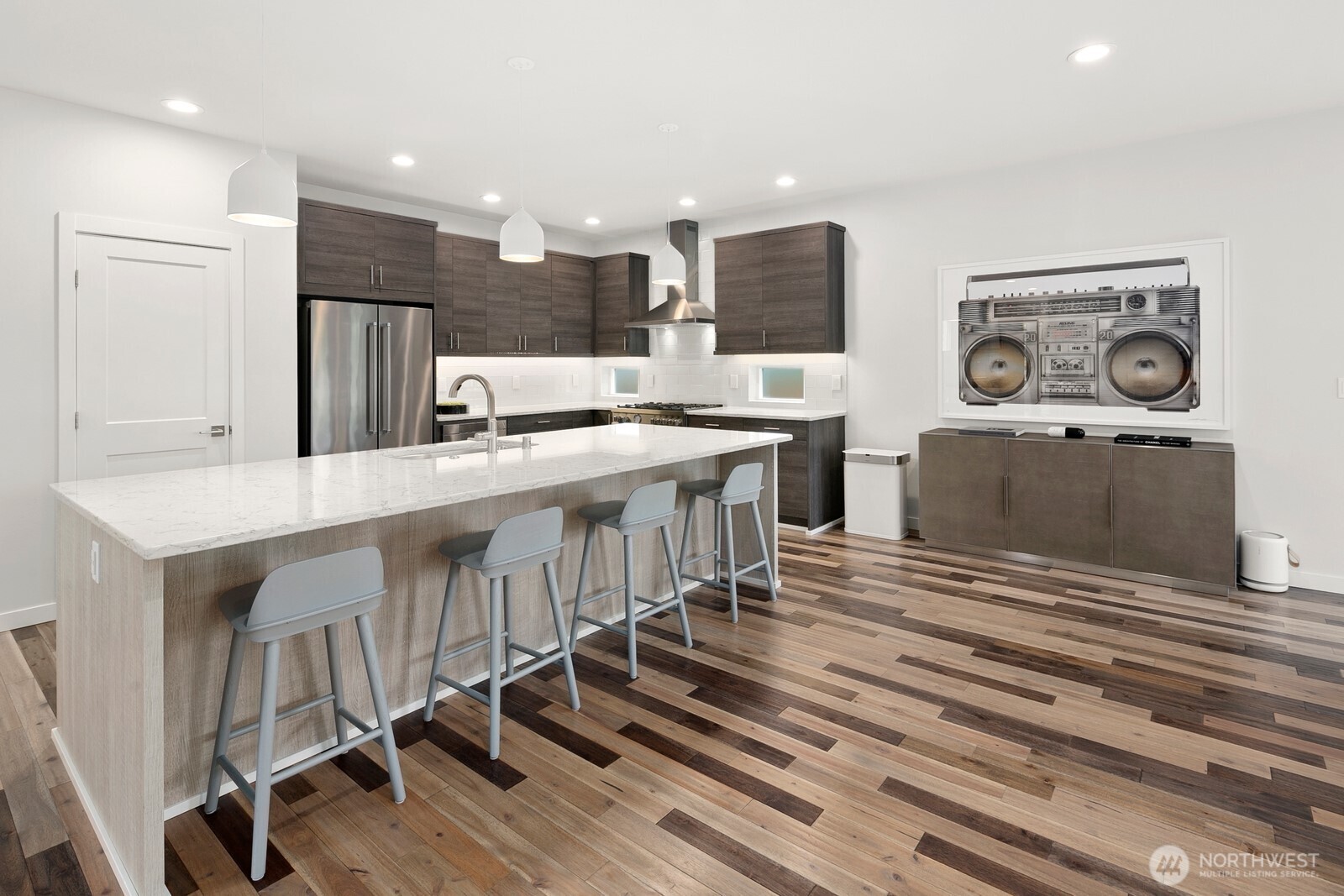 2627 Southwest 100th Street Seattle, WA 98146 - Photo 9 of 27