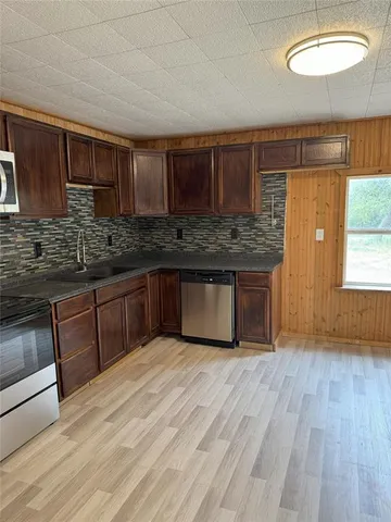 $2,500 | 4323 Highway 287, Alvord, TX 76225