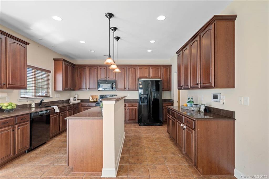 9606 Seamill Road Charlotte, NC 28278 - Photo 13 of 38 Gallery Image 13