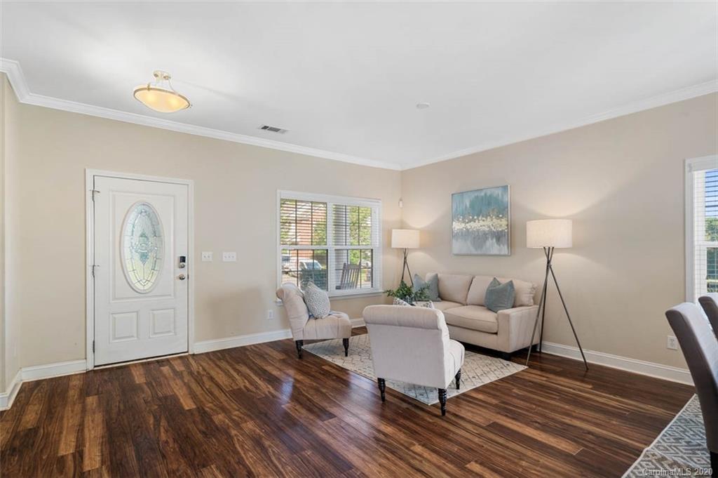 9606 Seamill Road Charlotte, NC 28278 - Photo 3 of 38 Gallery Image 3