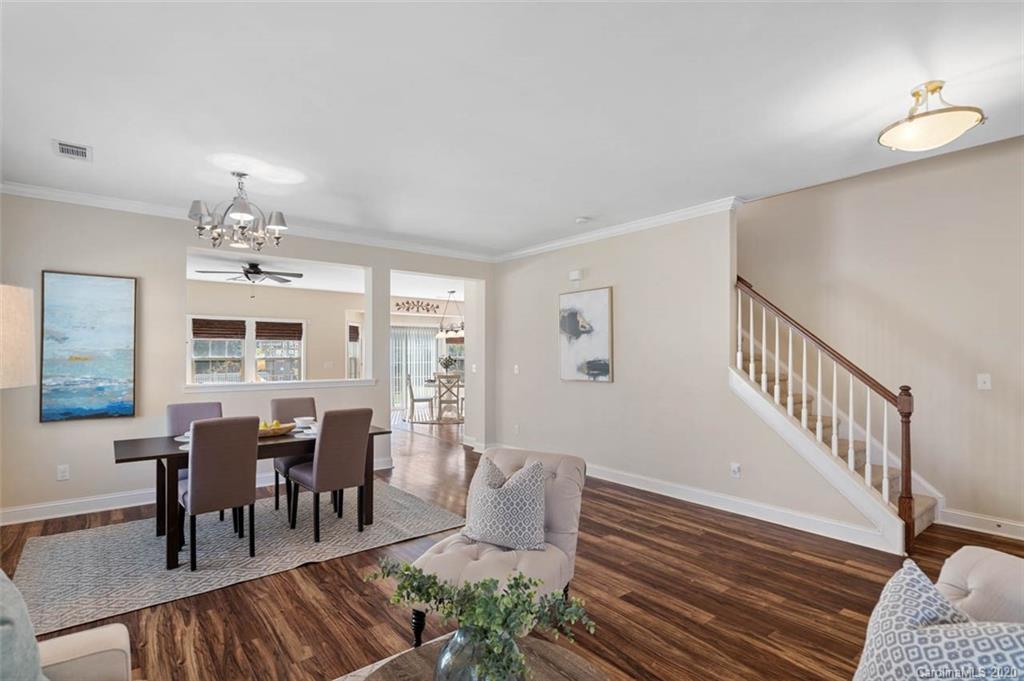 9606 Seamill Road Charlotte, NC 28278 - Photo 6 of 38 Gallery Image 6