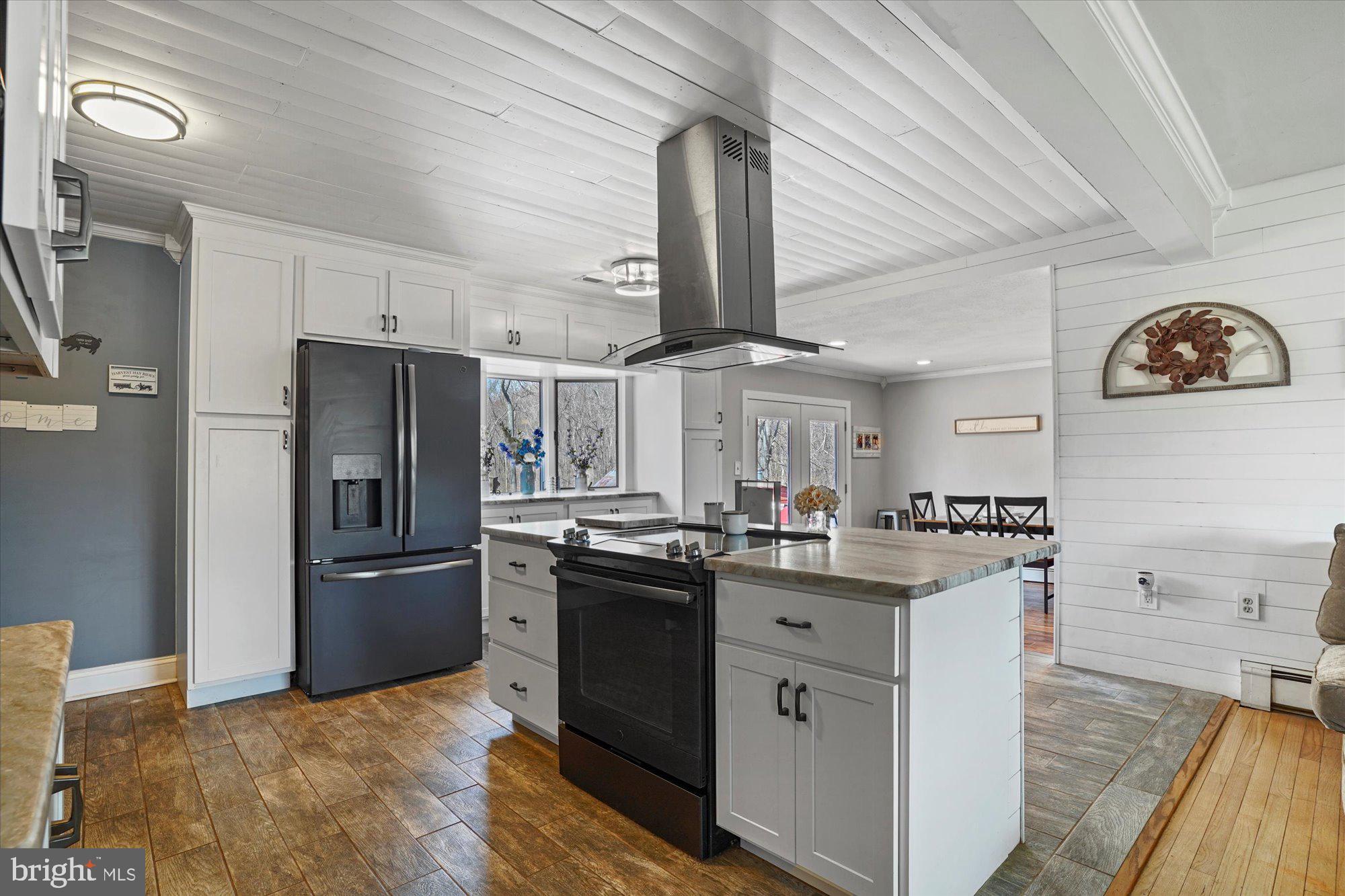 814 Paradise Road Aberdeen, MD 21001 - Photo 3 of 24 Gallery Image 3