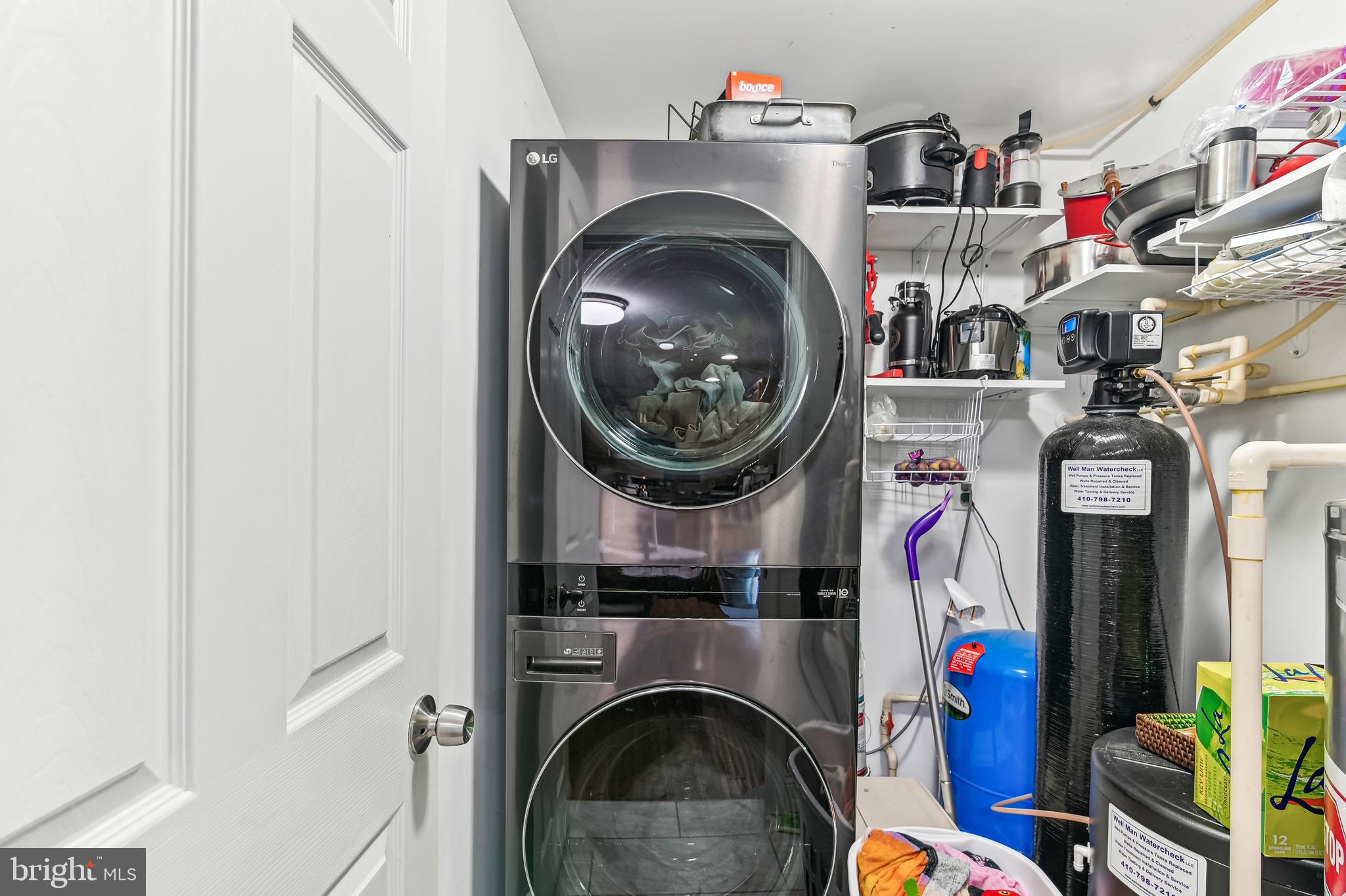 1736 Tacoma Road Edgewater, MD 21037 - Photo 18 of 46 Utility Room off of Kitchen