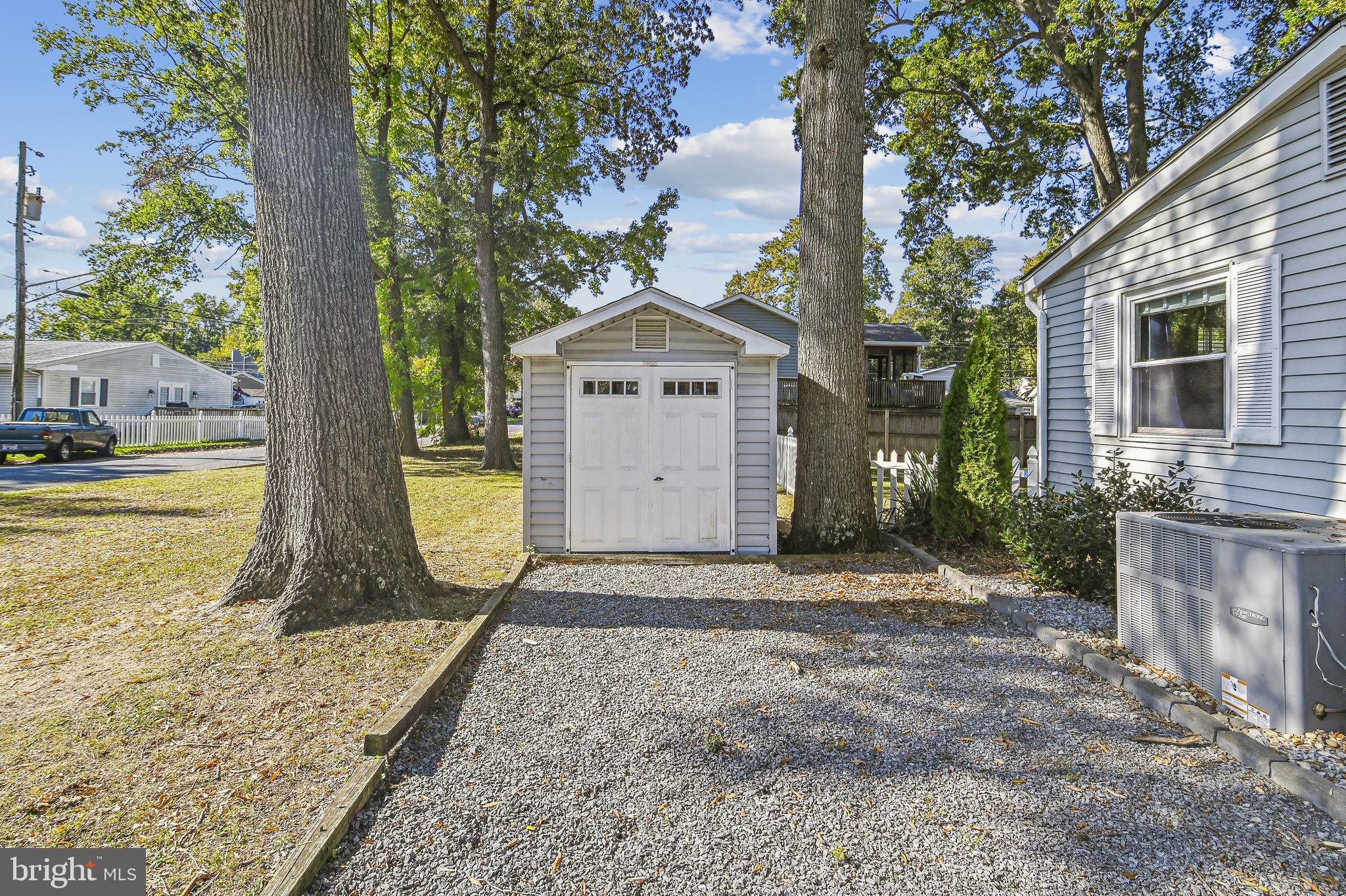 1736 Tacoma Road Edgewater, MD 21037 - Photo 4 of 46 Driveway and Shed