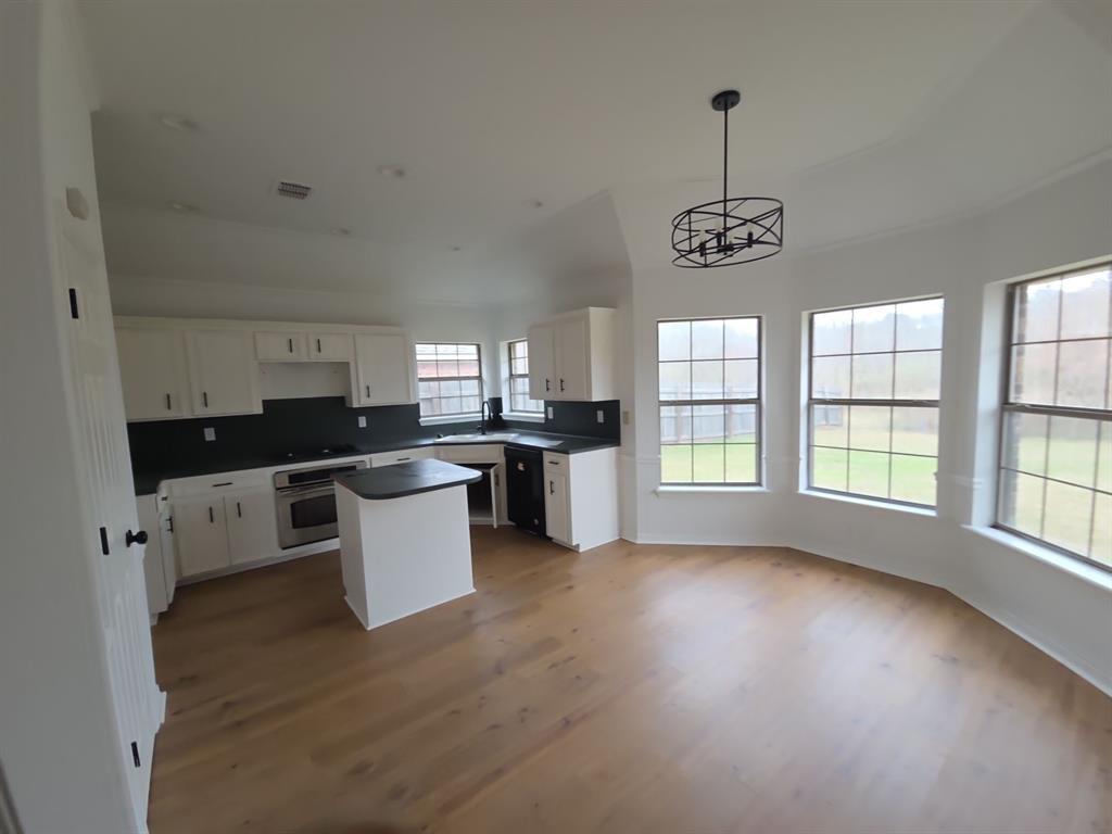 3120 Stockwell Road Bossier City, LA 71111 - Photo 4 of 12 Eat-in kitchen