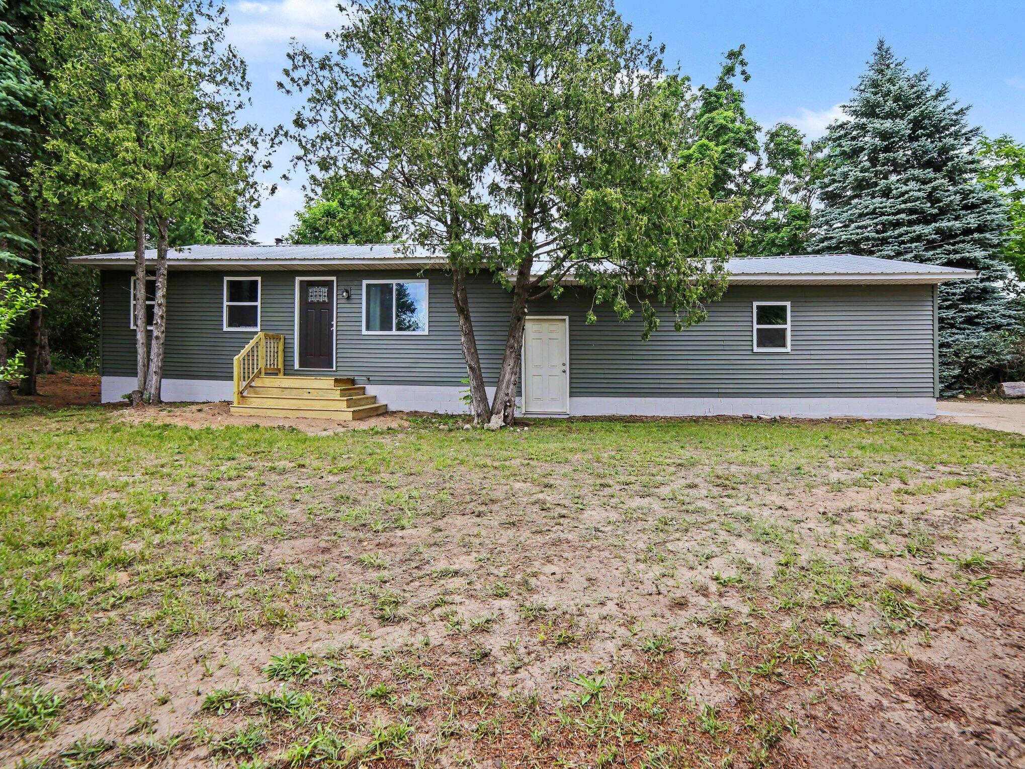 2209 East Madison Road Hart, MI 49420 - Photo 1 of 31 002_file_4451