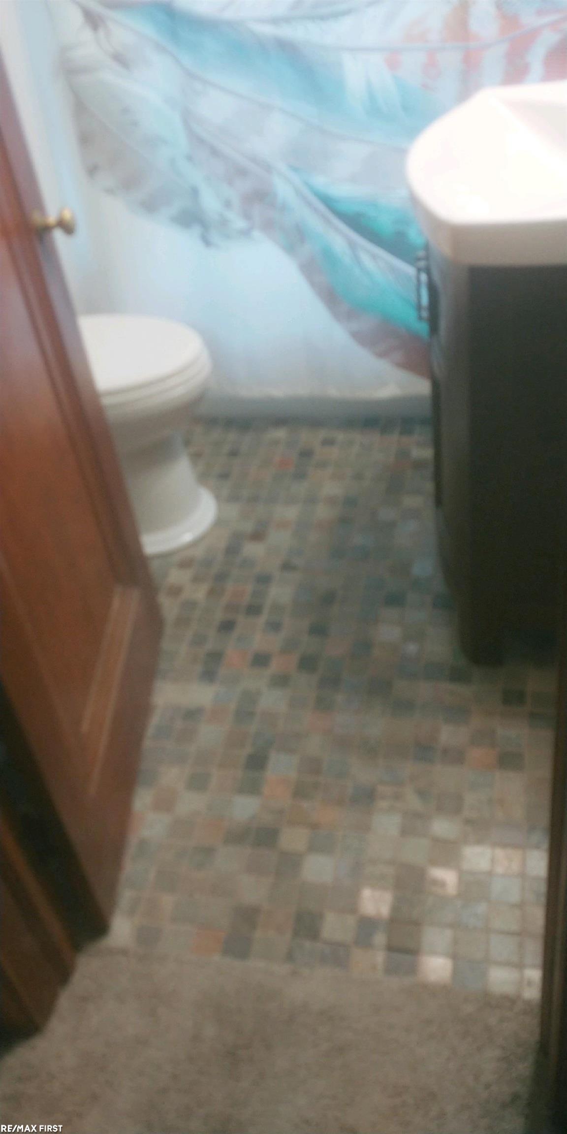 21629 Doepfer Road Warren, MI 48091 - Photo 12 of 19 50137382-f30020ac-374a-4e02-b1da-243feebec81f.JPG