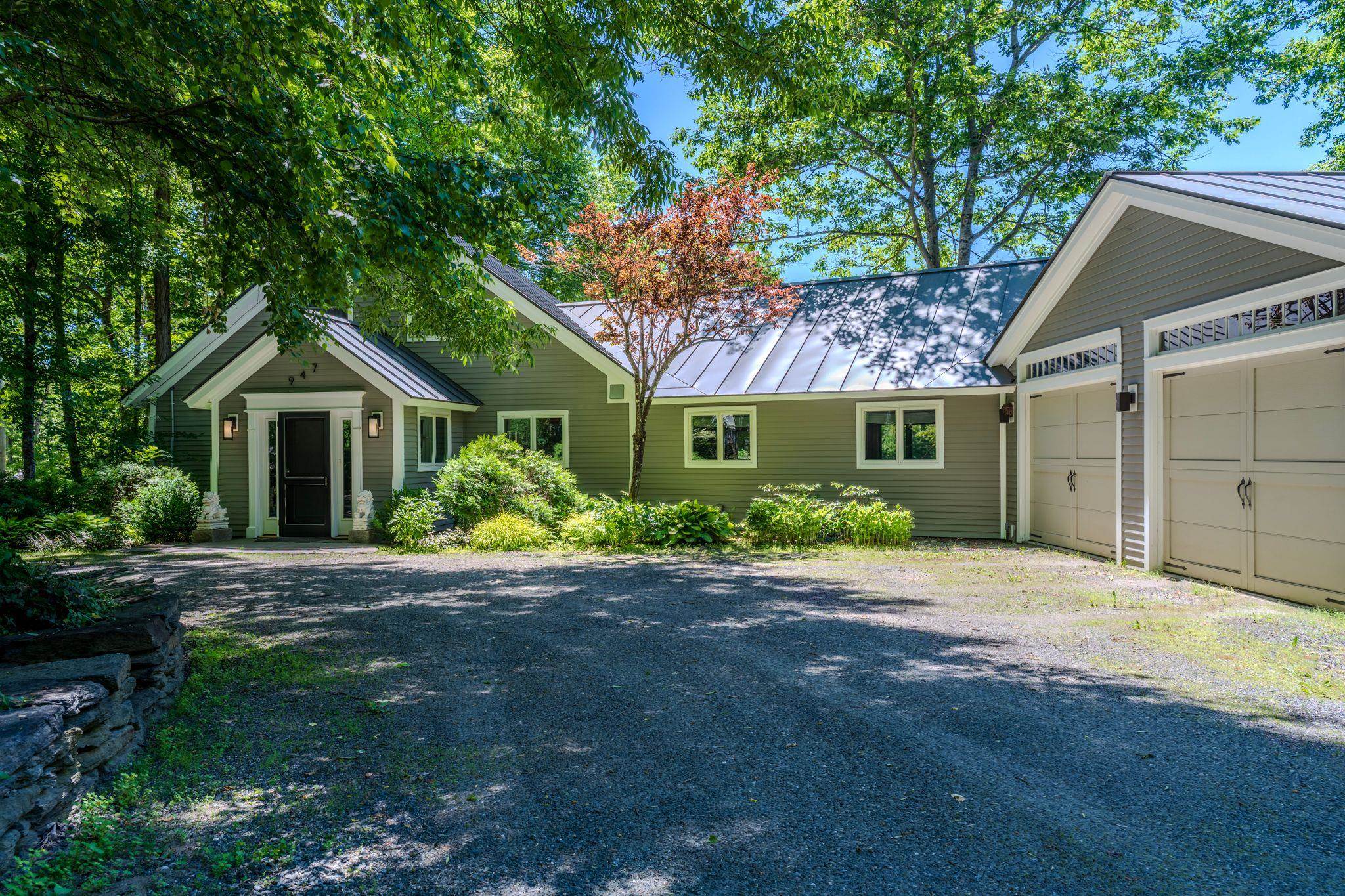 947 Miller Road Dummerston, VT 05346 - Photo 2 of 60