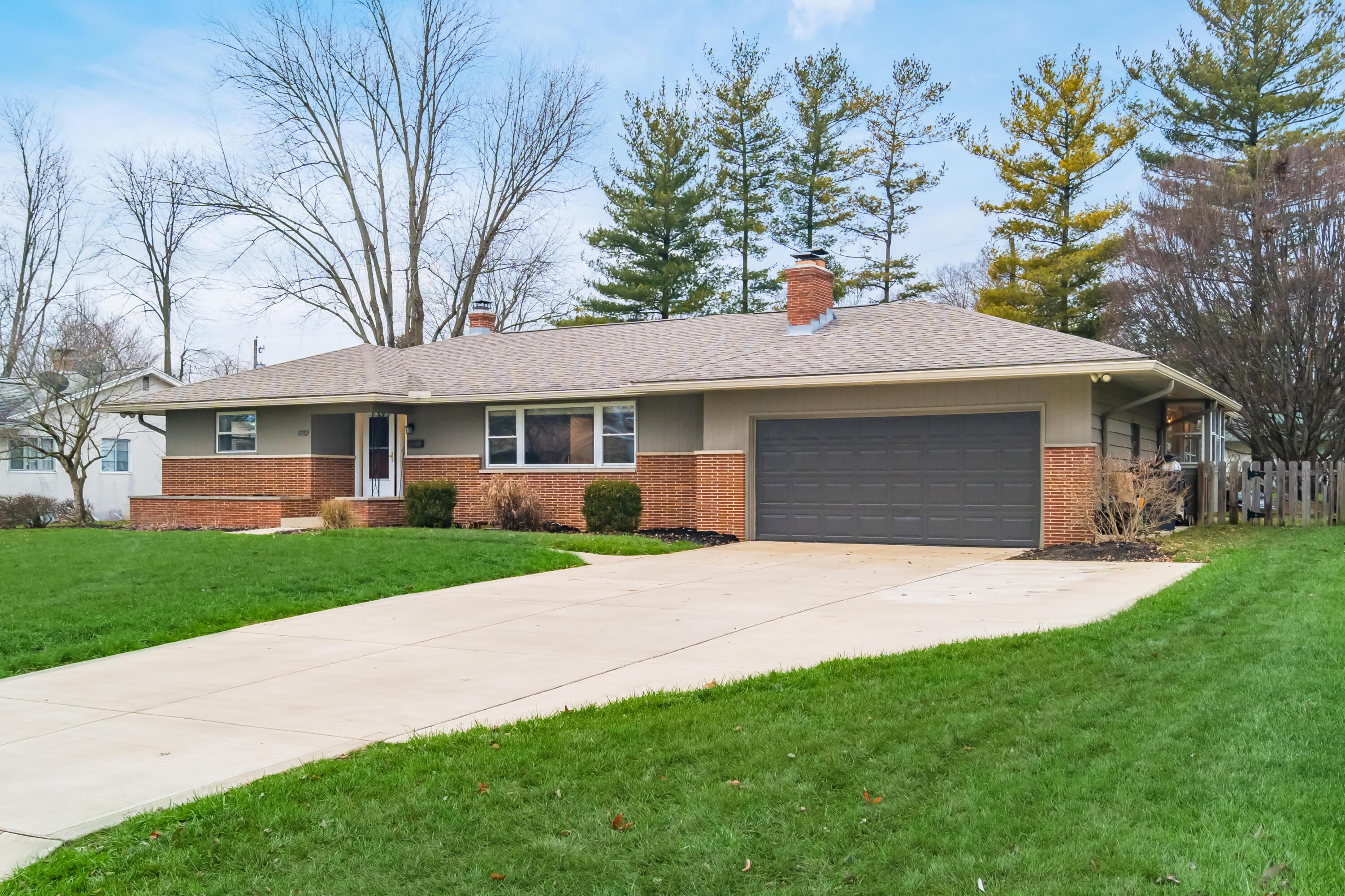 3769 Mountview Road Columbus, OH 43220 - Photo 1 of 51 Front