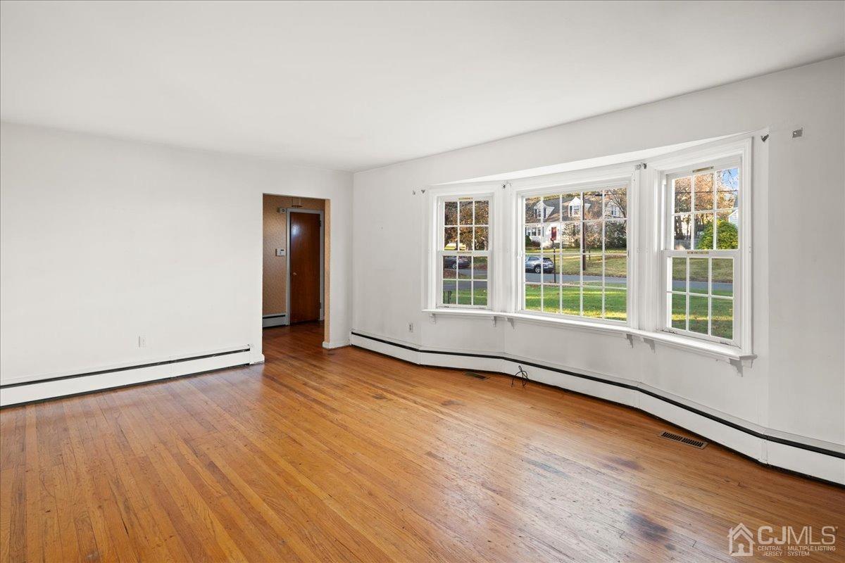 3 Hampton Road Ewing, NJ 08638 - Photo 3 of 26 Gallery Image 3