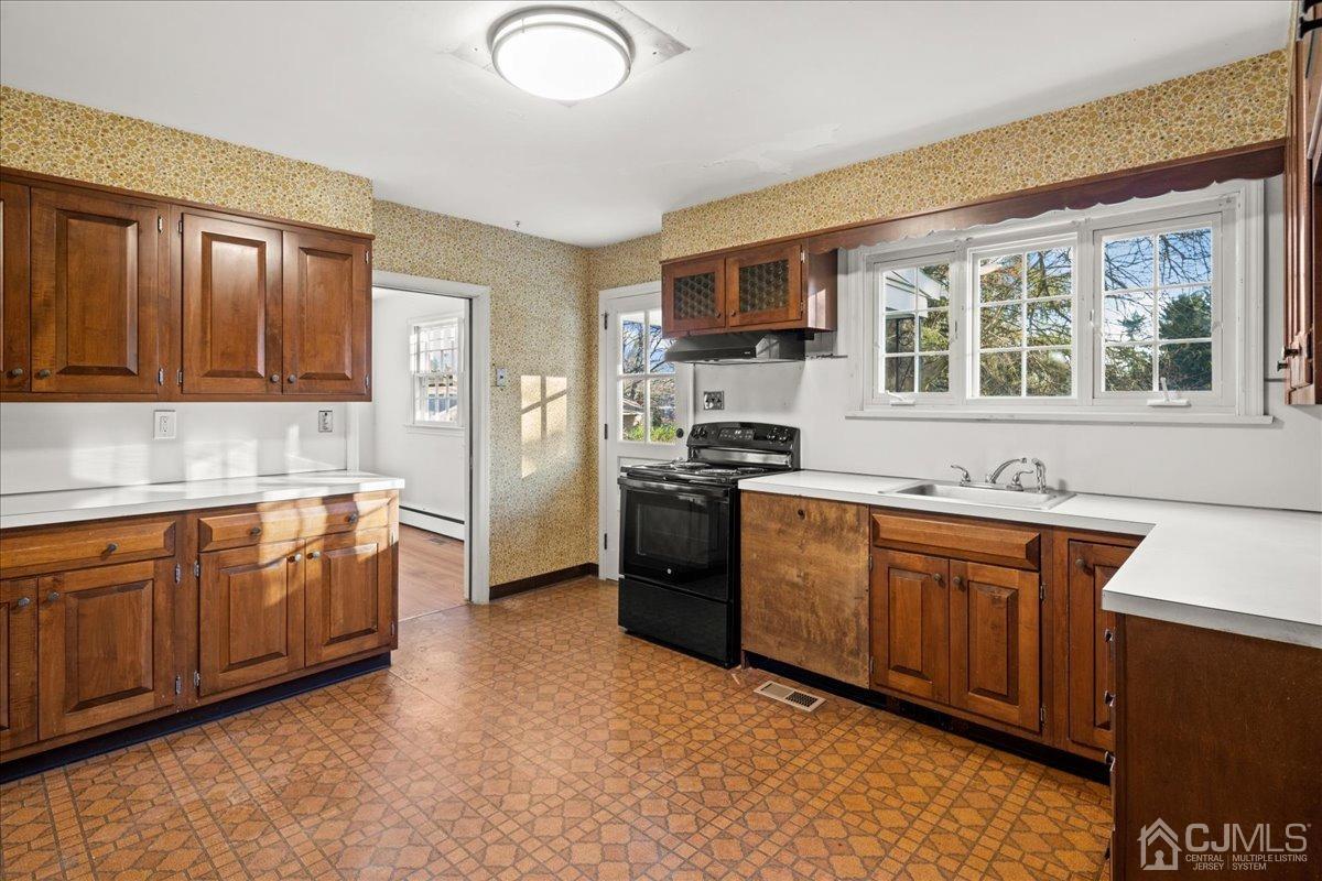 3 Hampton Road Ewing, NJ 08638 - Photo 4 of 26 Gallery Image 4