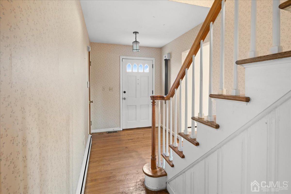 3 Hampton Road Ewing, NJ 08638 - Photo 6 of 26 Gallery Image 6