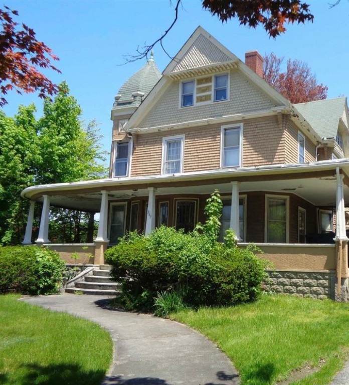 367 Prospect Street Woonsocket, RI 02895 - Photo 1 of 39 Gallery Image 1
