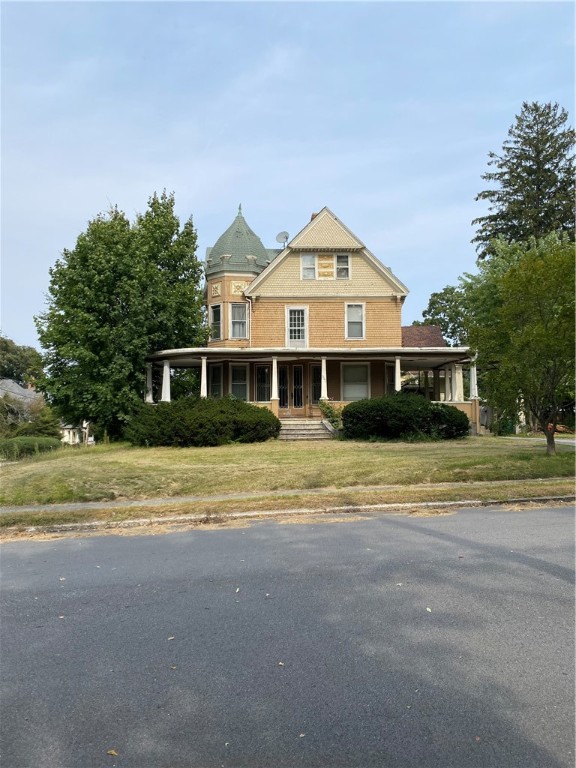 367 Prospect Street Woonsocket, RI 02895 - Photo 3 of 39 Gallery Image 3