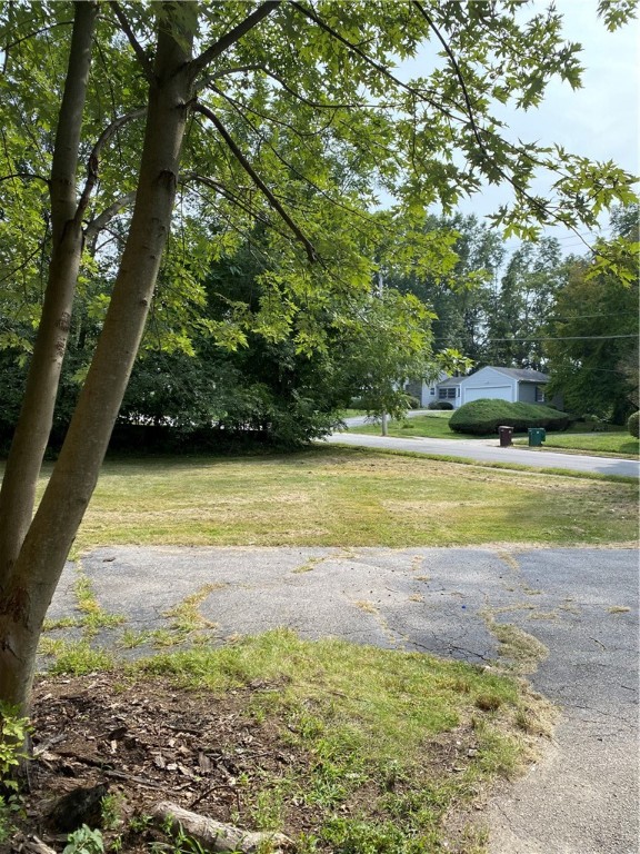 367 Prospect Street Woonsocket, RI 02895 - Photo 8 of 39 Gallery Image 8