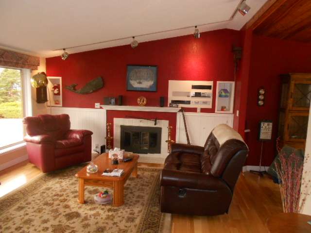 5409 South Custer Road Spokane, WA 99223 - Photo 3 of 8