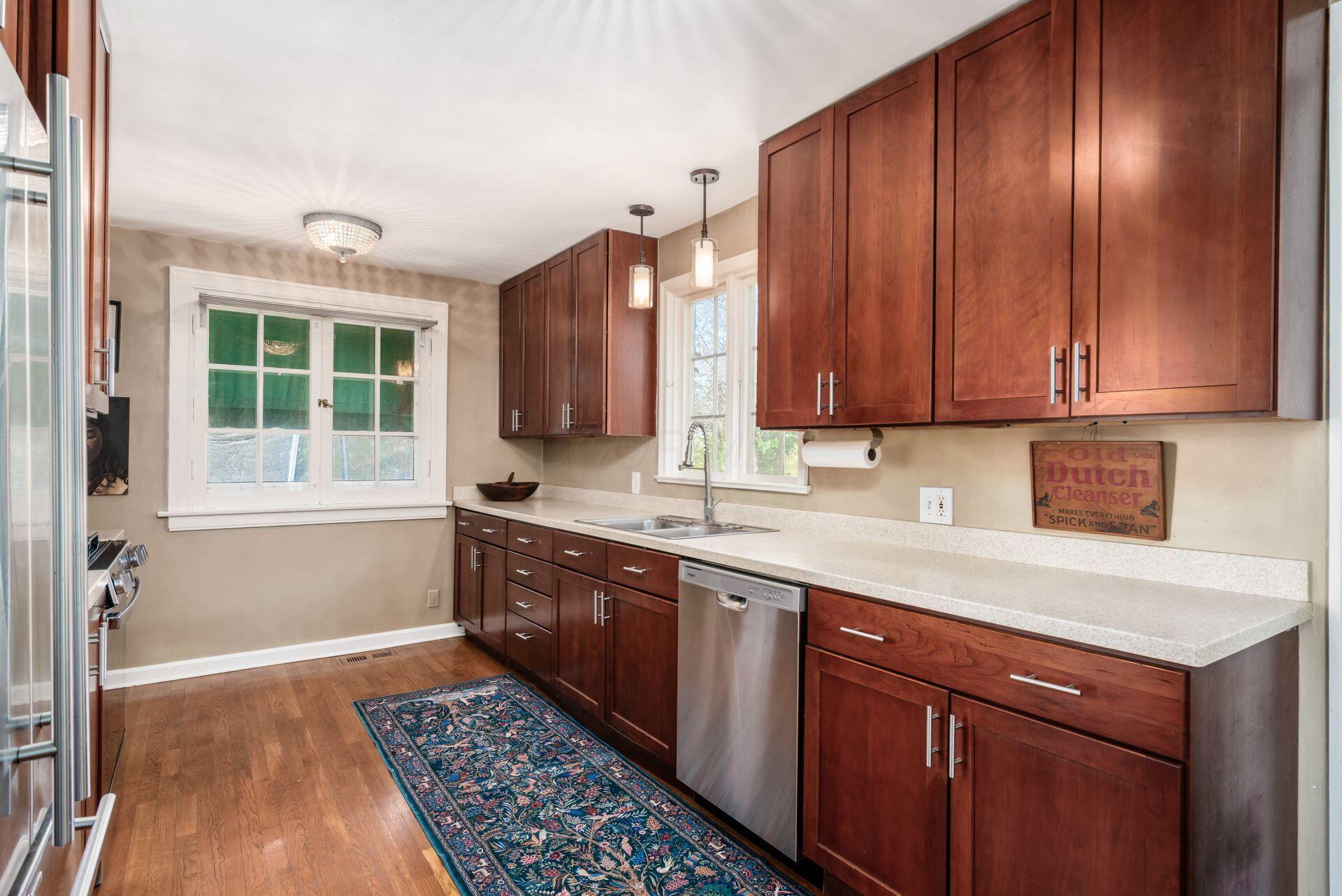 2424 Sherwood Road Bexley, OH 43209 - Photo 21 of 92 Kitchen