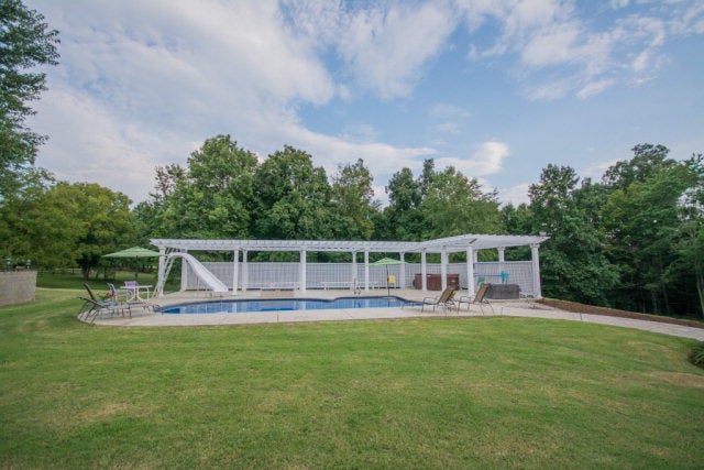 681 Manor House Road Glasgow, KY 42141 - Photo 10 of 22 Gallery Image 10