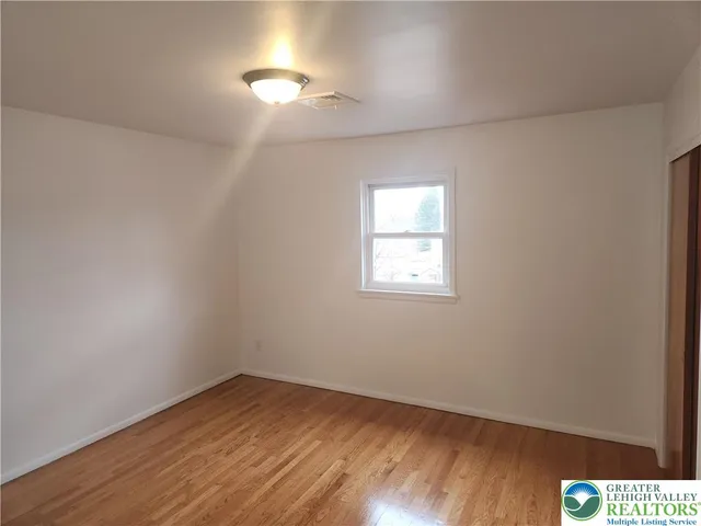 $1,695 | 2827 West 28th Street, Northampton, PA 18067