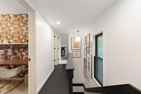 $375,000 | 1 Ludlow Avenue, St. Paul, MN 55108