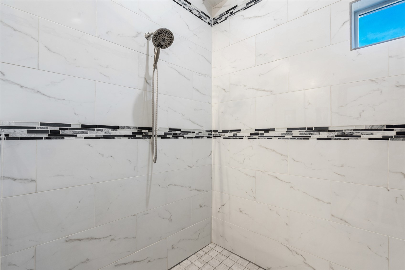 102 Lake Ridge Circle, Unit 1892 Keystone, CO 80435 - Photo 20 of 32 a close view of a shower in bathroom