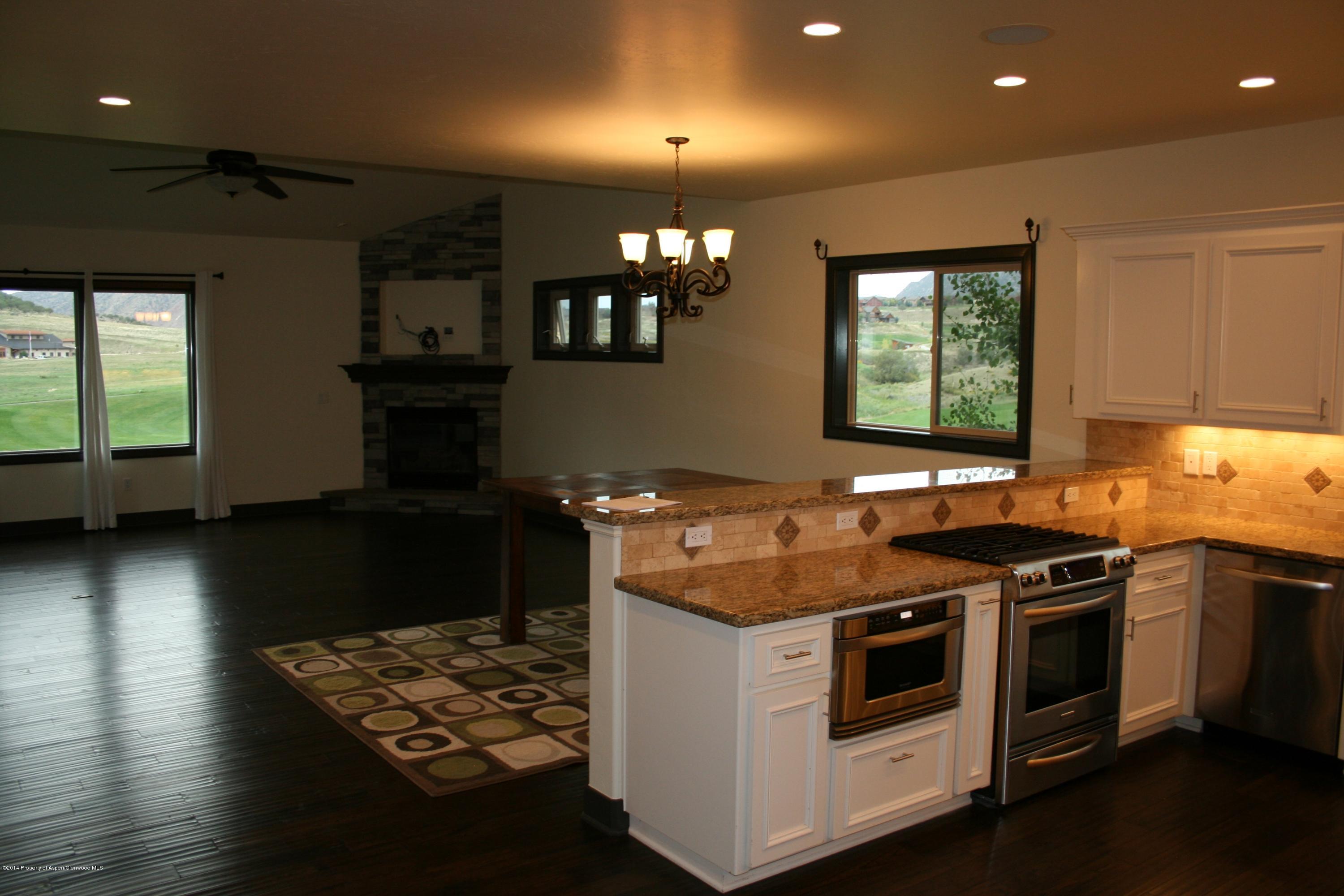 353 Faas Ranch Road New Castle, CO 81647 - Photo 8 of 36 Great room