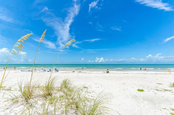 $2,300 | 851 Bayway Boulevard, Unit 103, Clearwater Beach, FL 33767