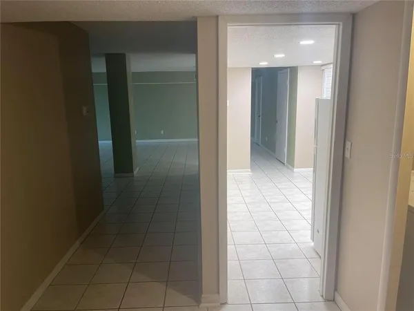 $2,300 | 851 Bayway Boulevard, Unit 103, Clearwater Beach, FL 33767