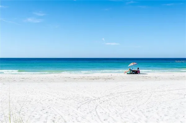 $2,300 | 851 Bayway Boulevard, Unit 103, Clearwater Beach, FL 33767