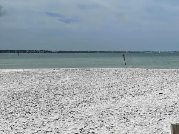 $2,300 | 851 Bayway Boulevard, Unit 103, Clearwater Beach, FL 33767