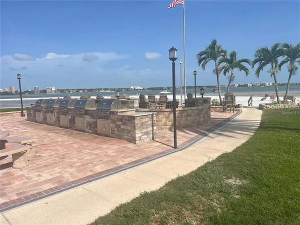 $2,300 | 851 Bayway Boulevard, Unit 103, Clearwater Beach, FL 33767