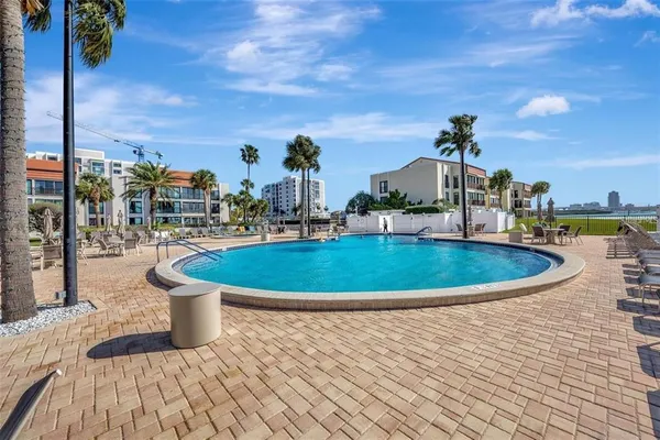 $2,300 | 851 Bayway Boulevard, Unit 103, Clearwater Beach, FL 33767