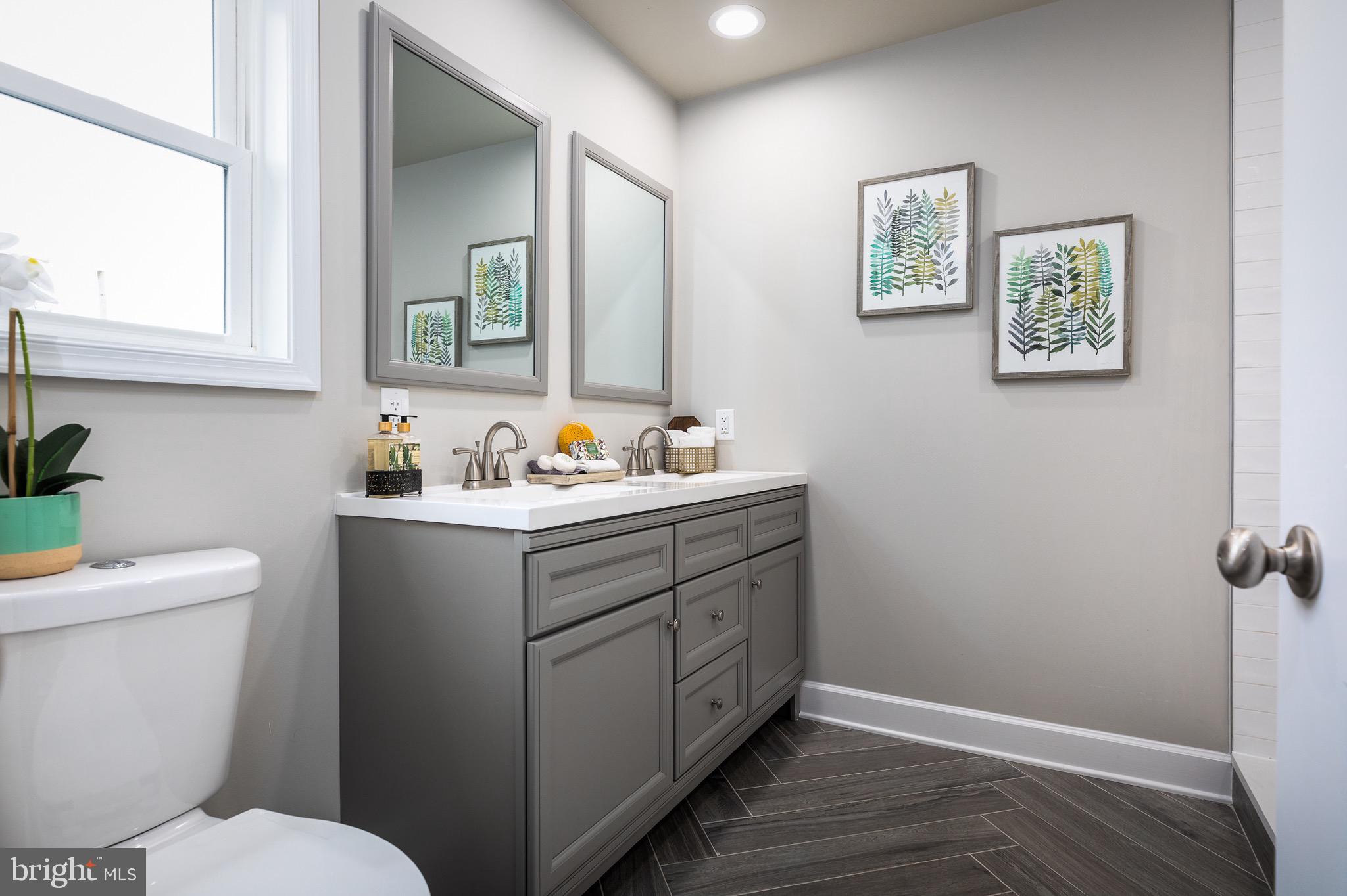 206 Central Avenue Croydon, PA 19021 - Photo 15 of 24 Master Bath