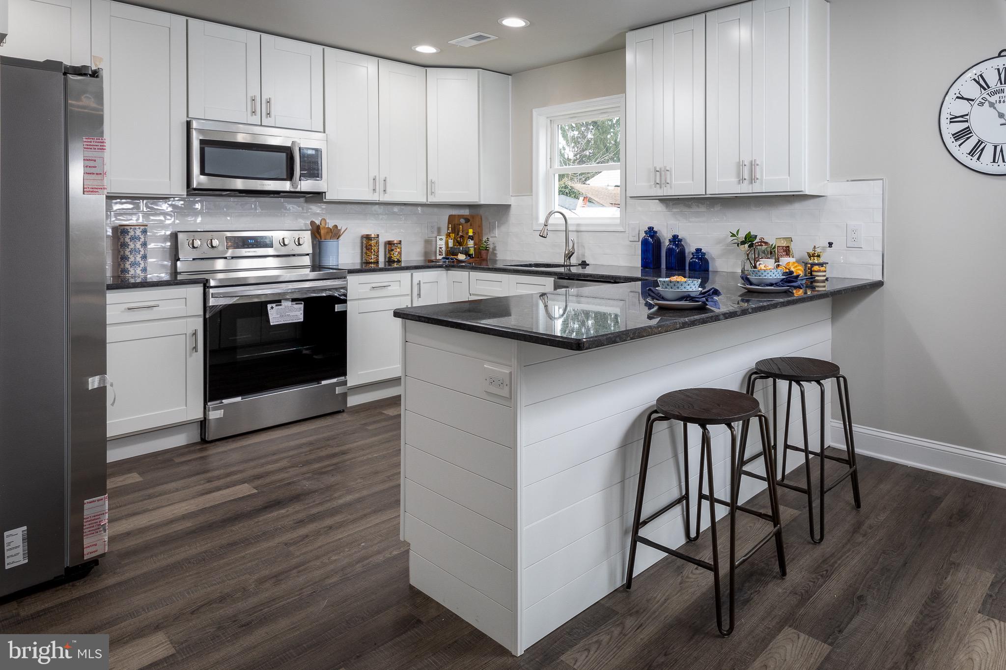 206 Central Avenue Croydon, PA 19021 - Photo 6 of 24 Kitchen