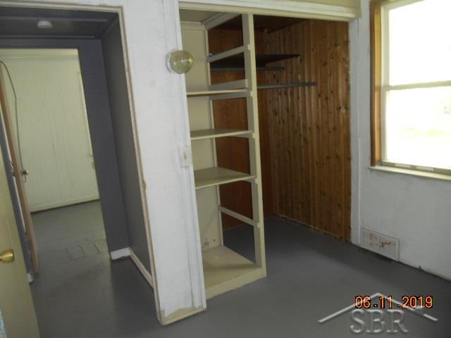 7040 McCliggott Road Saginaw, MI 48609 - Photo 4 of 12 31386999-3.JPG