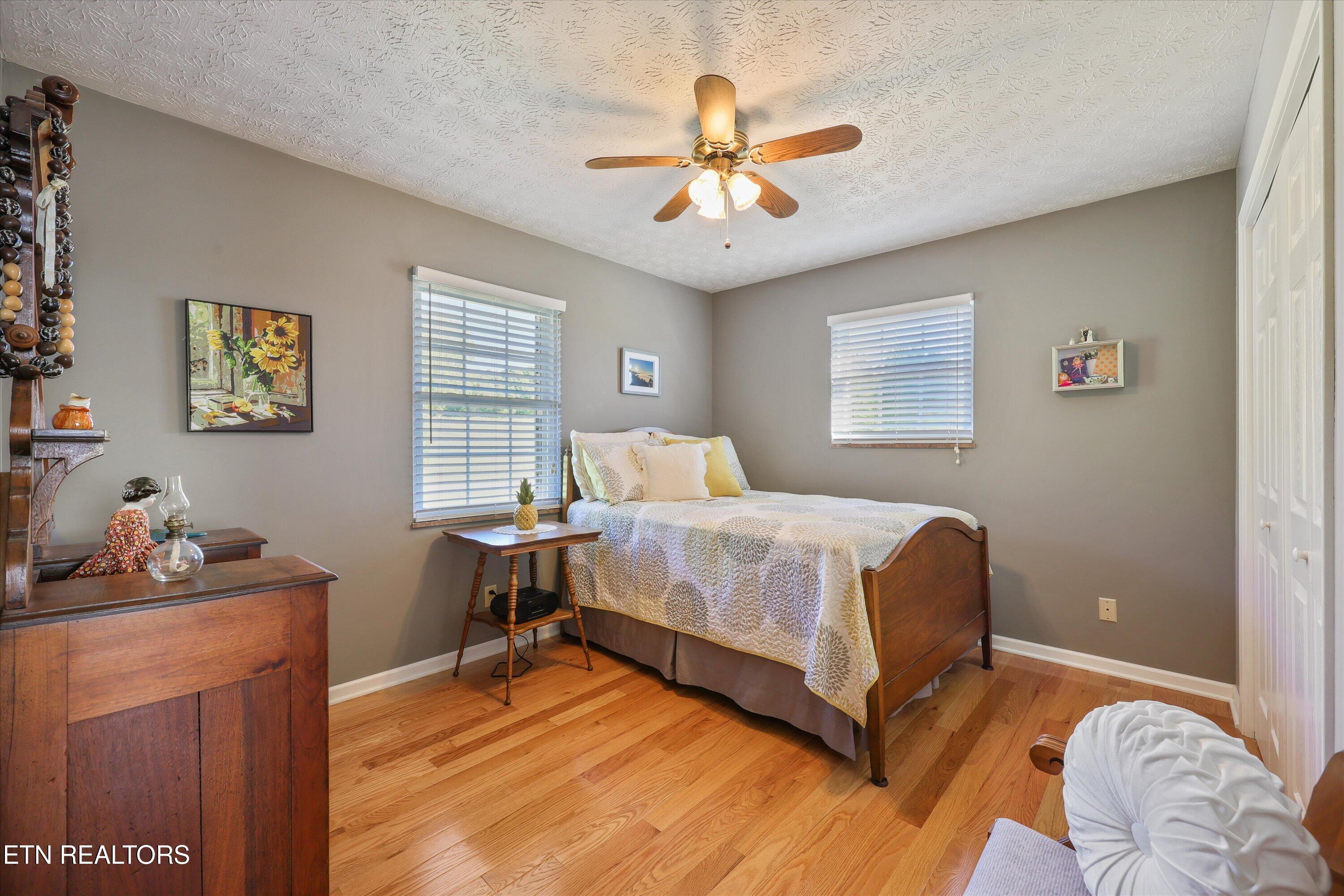 10404 Cobb Lane Mascot, TN 37806 - Photo 19 of 45 19-10404 Cobb Ln 03