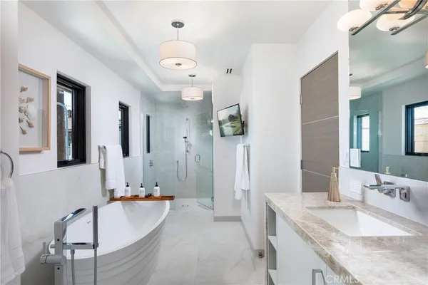 $18,500 | 356 Dahlia Place, Corona del Mar, CA 92625