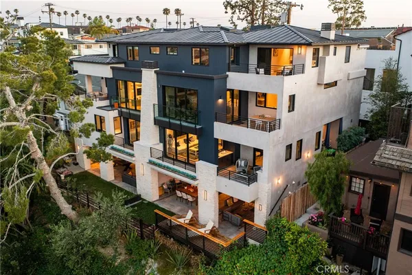$18,500 | 356 Dahlia Place, Corona del Mar, CA 92625
