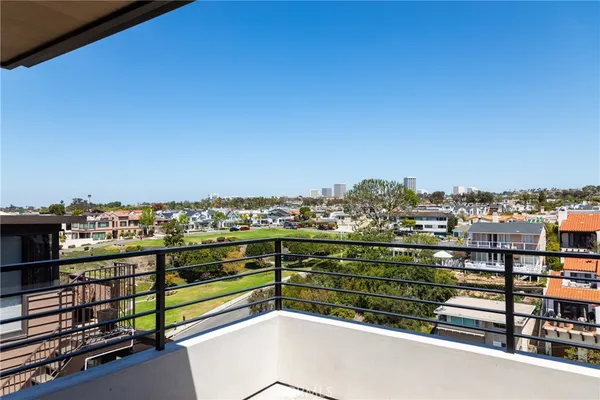 $18,500 | 356 Dahlia Place, Corona del Mar, CA 92625