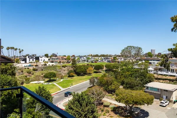 $18,500 | 356 Dahlia Place, Corona del Mar, CA 92625