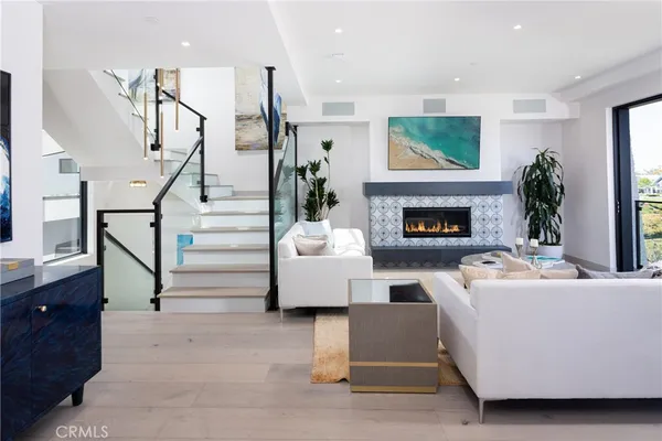 $18,500 | 356 Dahlia Place, Corona del Mar, CA 92625