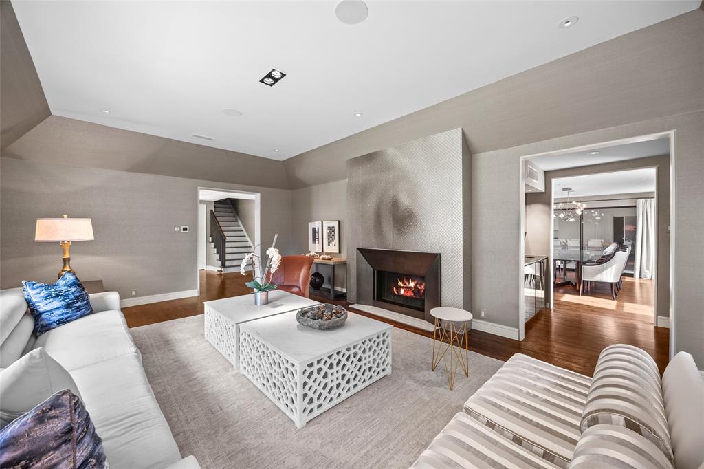 6027 Mimosa Lane Dallas, TX 75230 - Photo 4 of 28