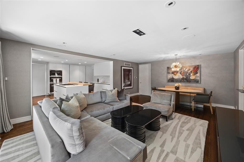 6027 Mimosa Lane Dallas, TX 75230 - Photo 10 of 28 Den with Casual Dinig Area