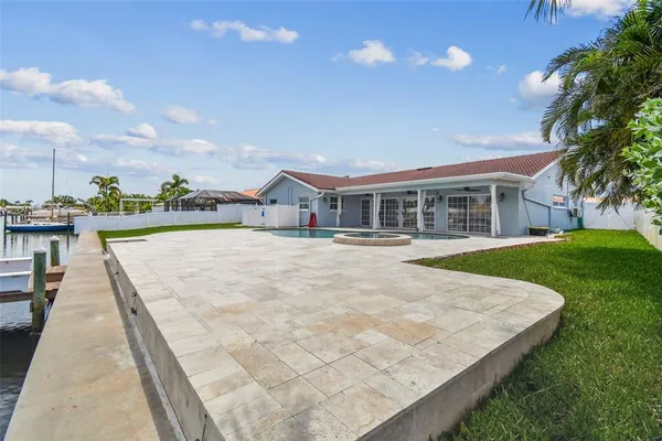 $6,500 | 4328 40th Street South, St. Petersburg, FL 33711