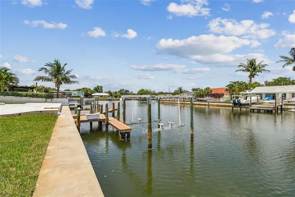 $6,500 | 4328 40th Street South, St. Petersburg, FL 33711